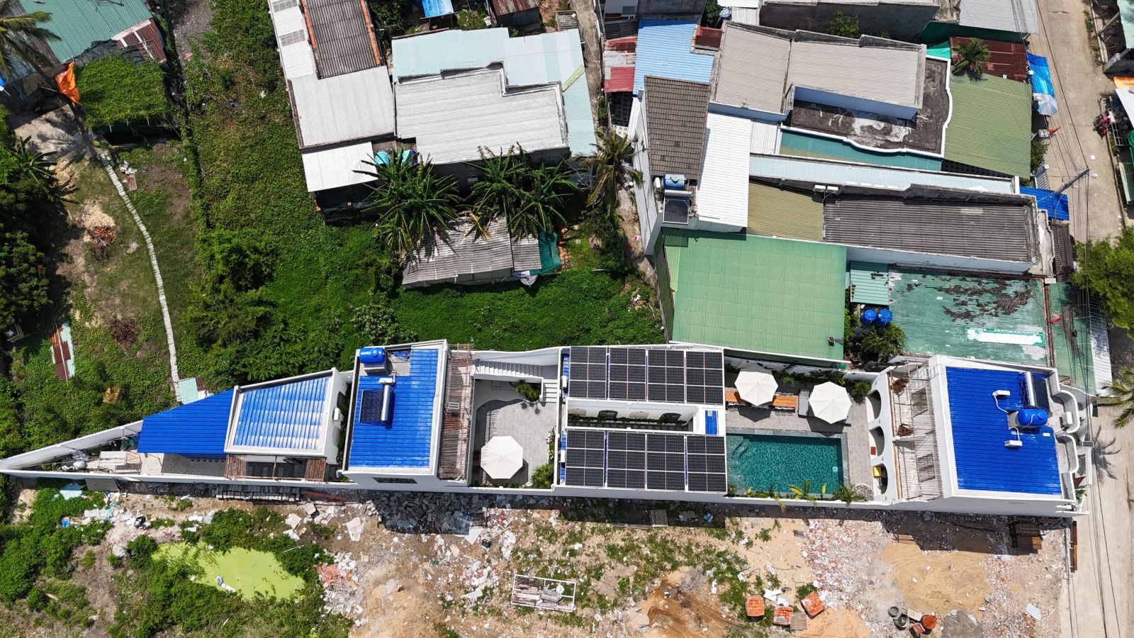 Lắp đặt điện mặt trời Homestay Mũi Né – Giải pháp tiết kiệm điện hiệu quả, nâng tầm trải nghiệm nghỉ dưỡng