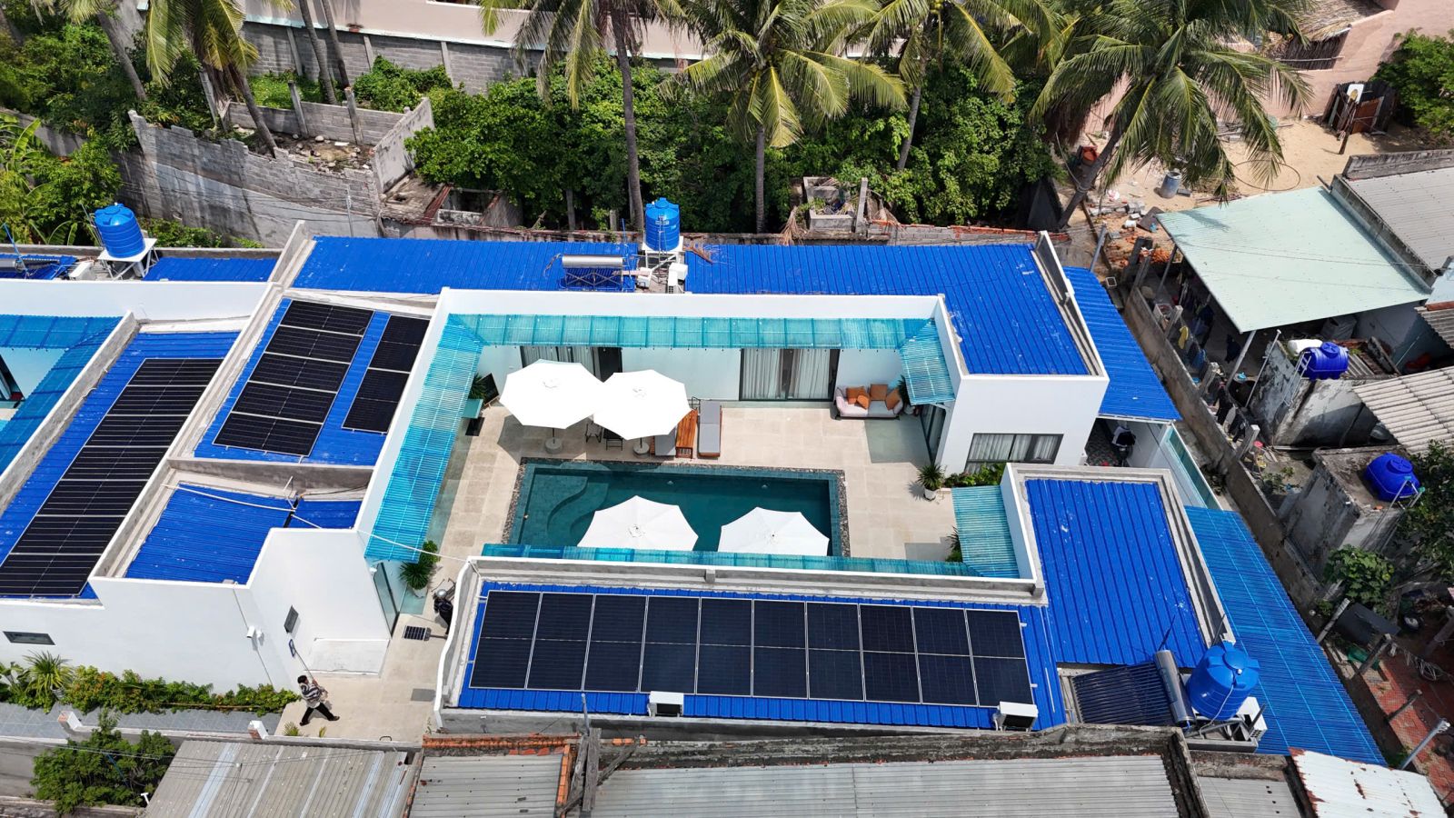 Lắp đặt điện mặt trời Homestay Mũi Né – Giải pháp tiết kiệm điện hiệu quả, nâng tầm trải nghiệm nghỉ dưỡng